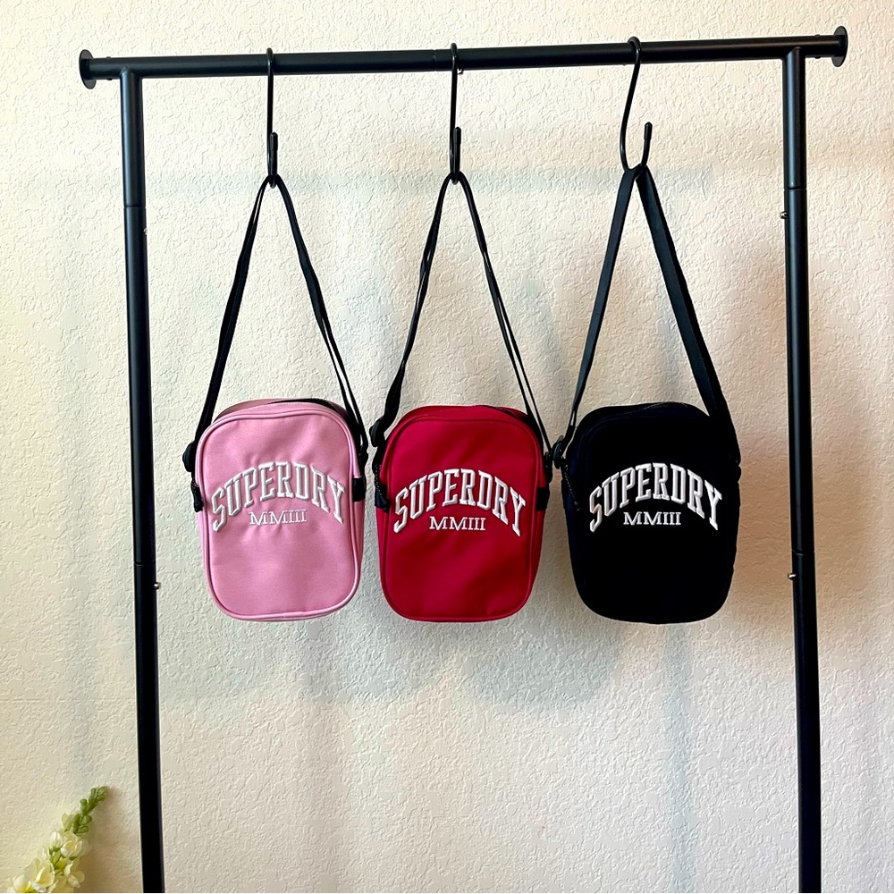 SUPERDRY UNISEX CROSS BODY BAGS PINK, RED, AND BLACK❤️🩷🖤